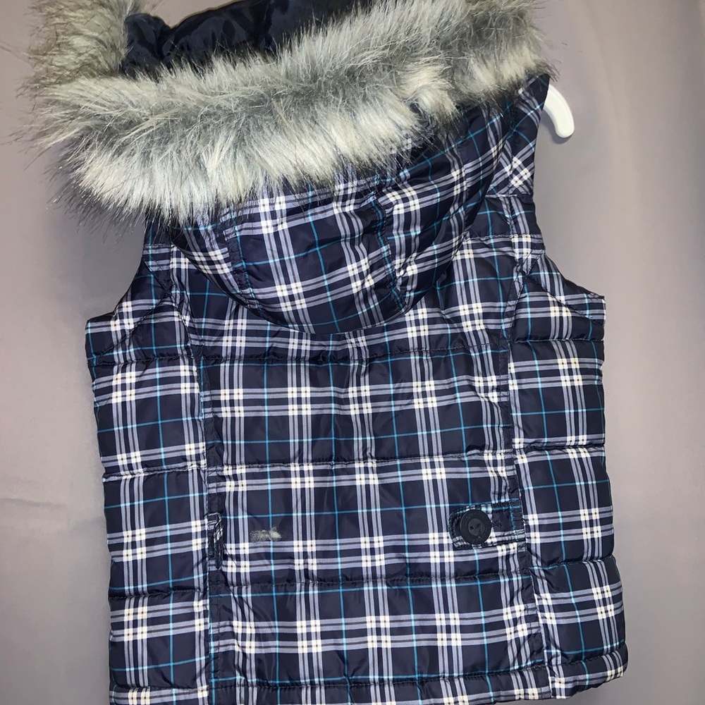 Vest - Picture 2 of 2